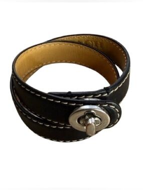 Coach Y2K Leather Turn-lock Wrap Bracelet (Black) - EUC